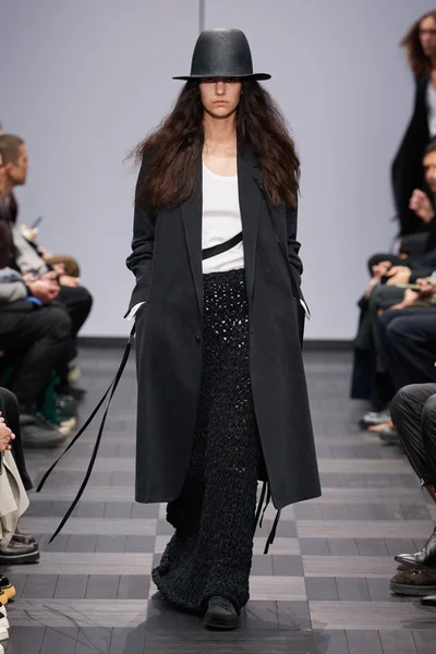 Look 12